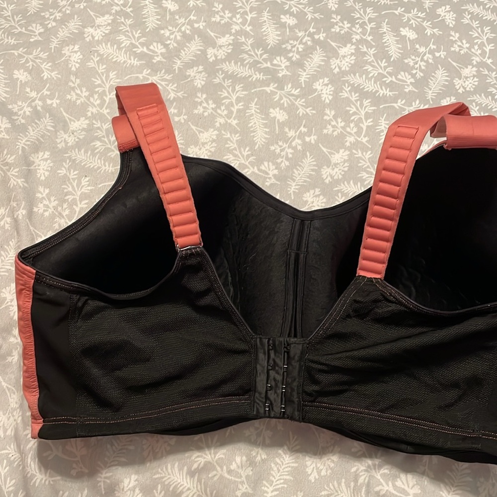 Livi Max Support Underwire Sports Bra 44H comfort straps - Picture 3 of 6